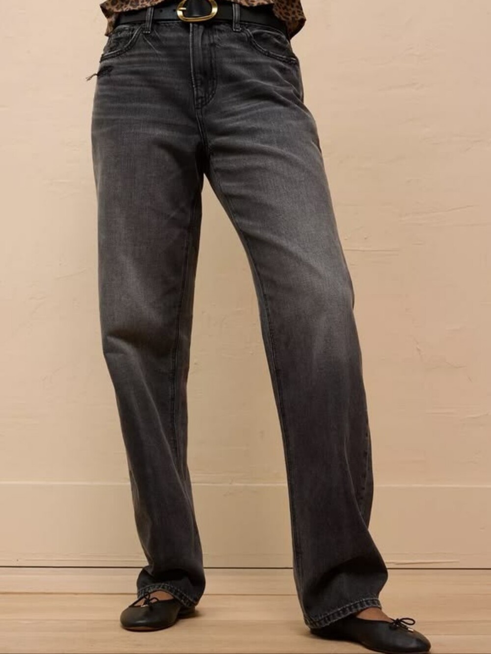 AE Strigid Low-Rise Ex-Boyfriend Jean in Charcoal, 18 Short